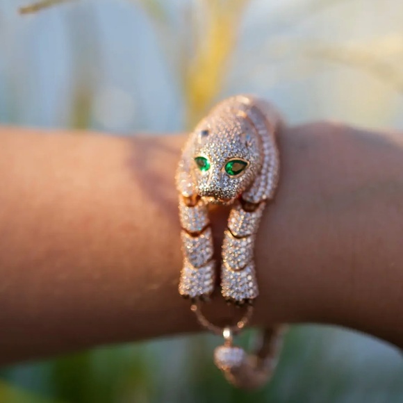 Emerald Eye Soft Panther Bracelet